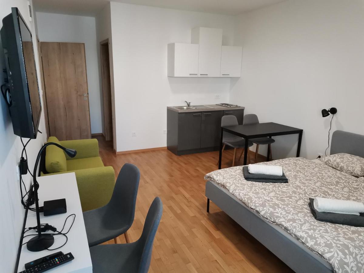 Pubyland Rooms & Apartments Rogatec Luaran gambar