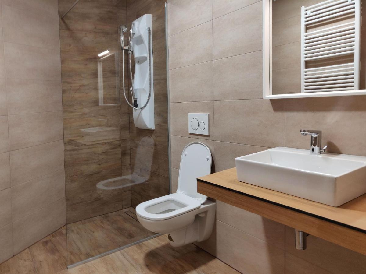 Pubyland Rooms & Apartments Rogatec Luaran gambar