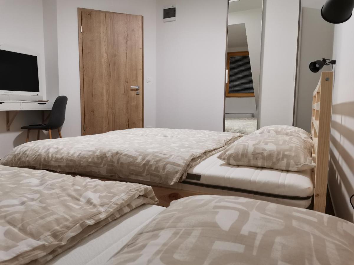 Pubyland Rooms & Apartments Rogatec Luaran gambar